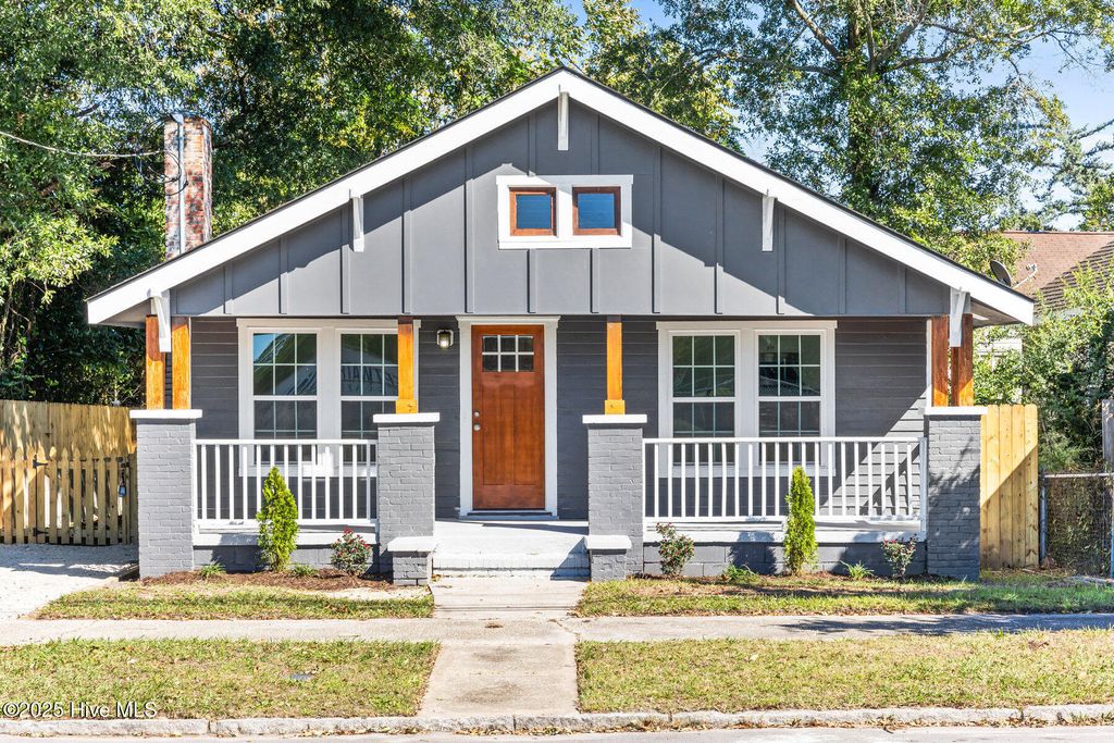 Photo of 513 S 13th Street, Wilmington, NC 28401 (MLS # 100536748)