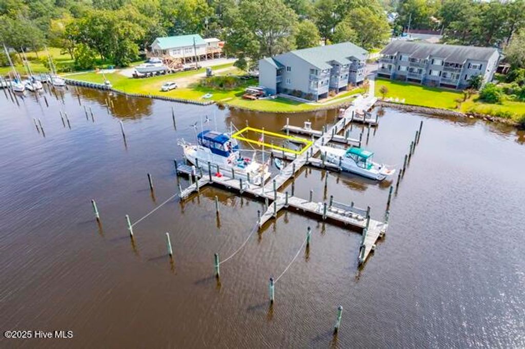 Photo of 303 Midyette Street #B7, Oriental, NC 28571 (MLS # 100483011)