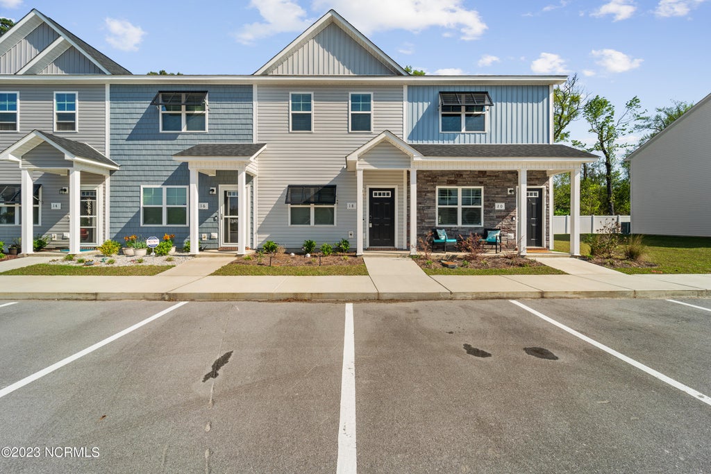 Photo of 18 Catalina Circle, Swansboro, NC 28584 (MLS # 100604570)