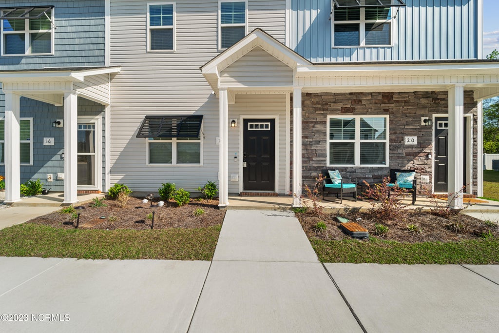 Photo of 18 Catalina Circle, Swansboro, NC 28584 (MLS # 100604570)