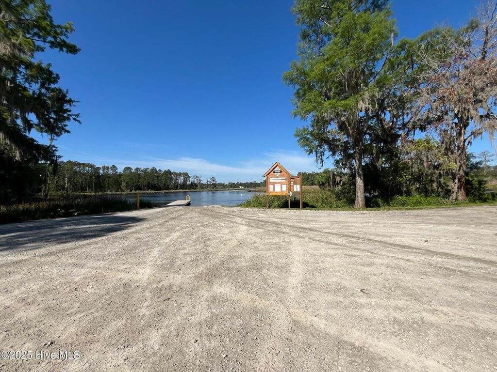 Photo of 3185 Lee Landing Road, New Bern, NC 28560 (MLS # 100504731)