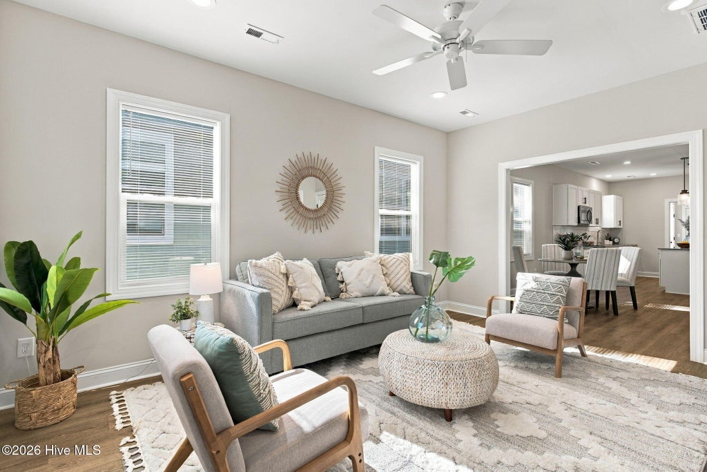 Photo of 1910 Oak Street, Wilmington, NC 28401 (MLS # 100611580)