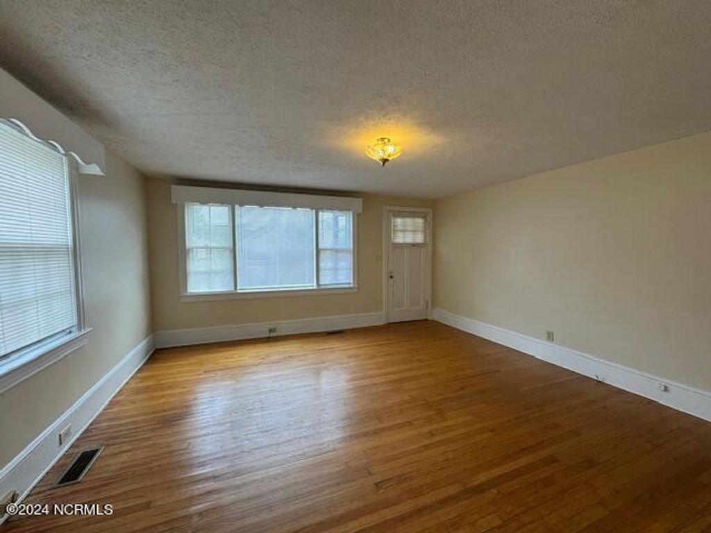 Photo of 2038 Jackson Street, Wilmington, NC 28401 (MLS # 100553966)