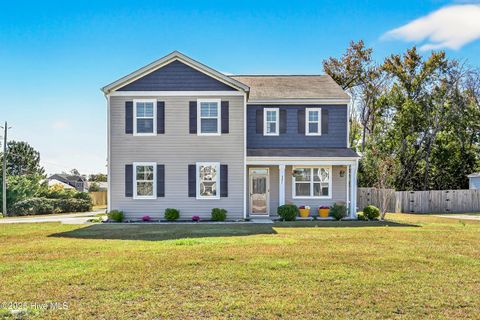 Homes For Sale - 221 Cheswick Drive<br/> Holly Ridge, NC 28445