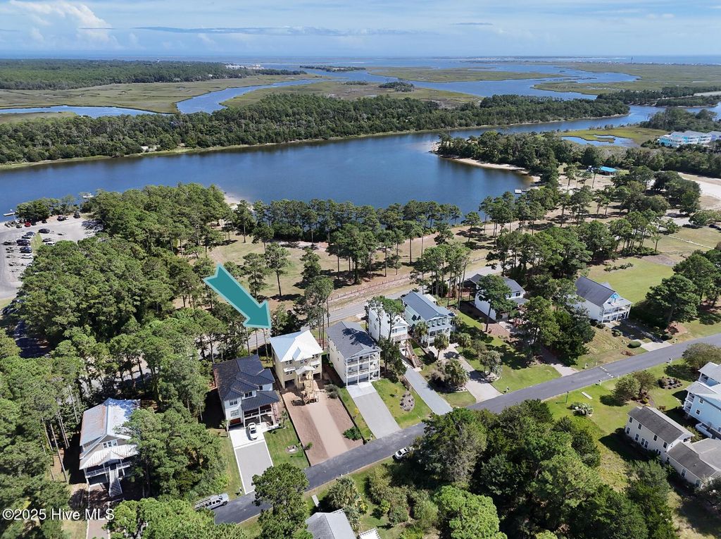 Photo of 5106 Minnesota Drive SE, Southport, NC 28461 (MLS # 100534543)