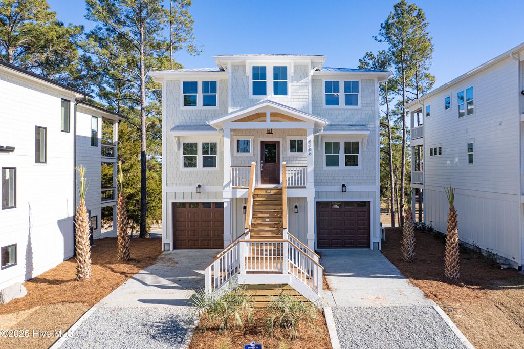 Photo of 5106 Minnesota Drive SE, Southport, NC 28461 (MLS # 100534543)