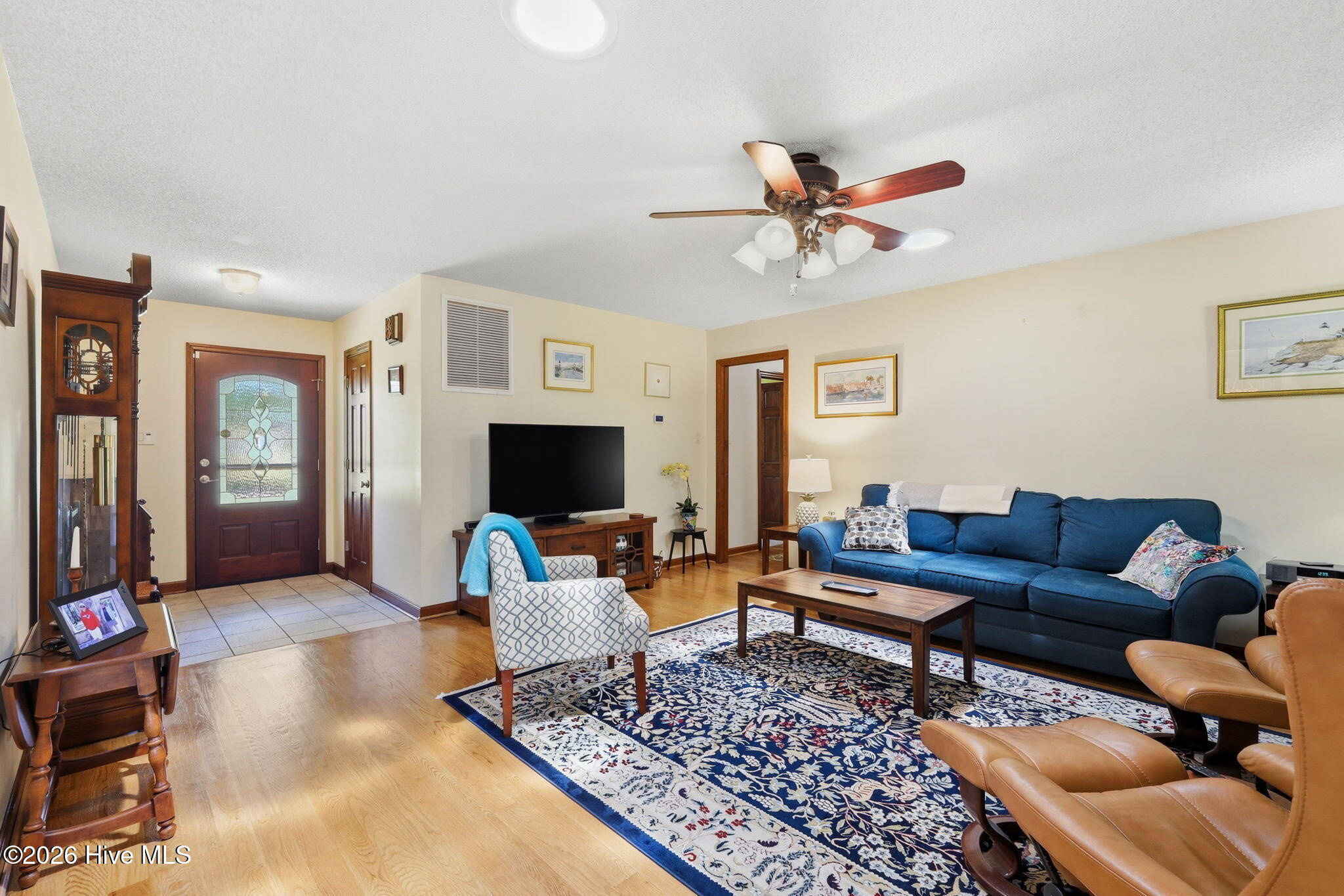 4903 Creekside Drive