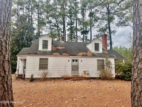 Homes For Sale - 154 Sunset Park Road<br/> Bladen County, Bladenboro, NC 28320