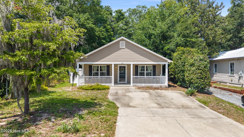 Photo of 615 Tennessee Avenue, Wilmington, NC 28401 (MLS # 100597985)