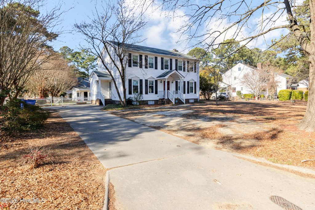 Photo of 2405 Williamsburg Drive NW, Wilson, NC 27896 (MLS # 100550044)