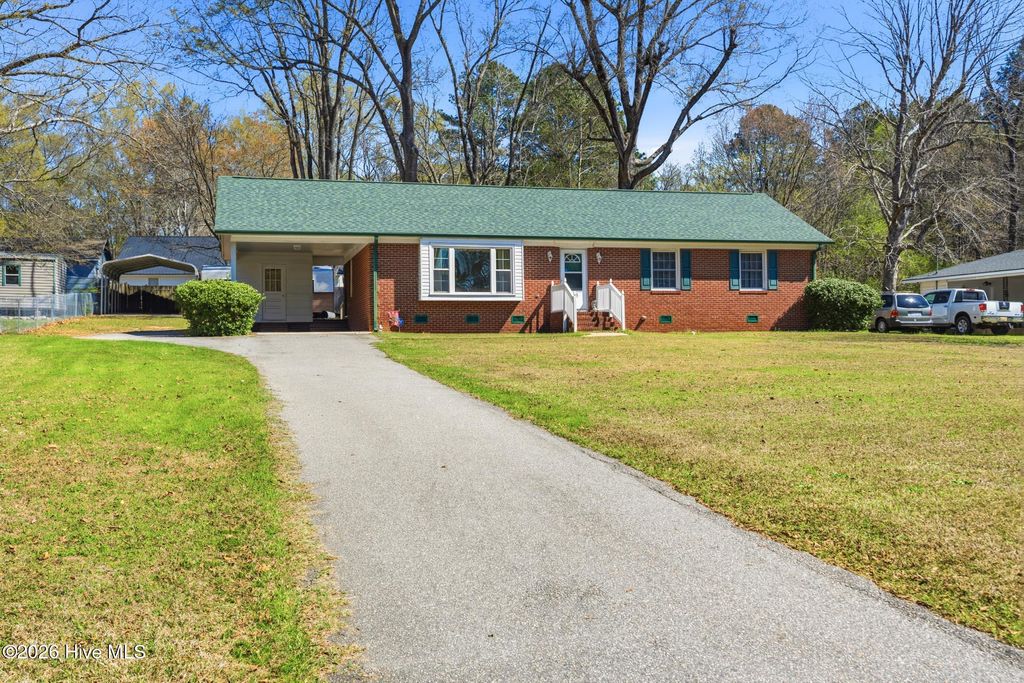 Photo of 136 Springdale Drive, Rockingham, NC 28379 (MLS # 100561589)