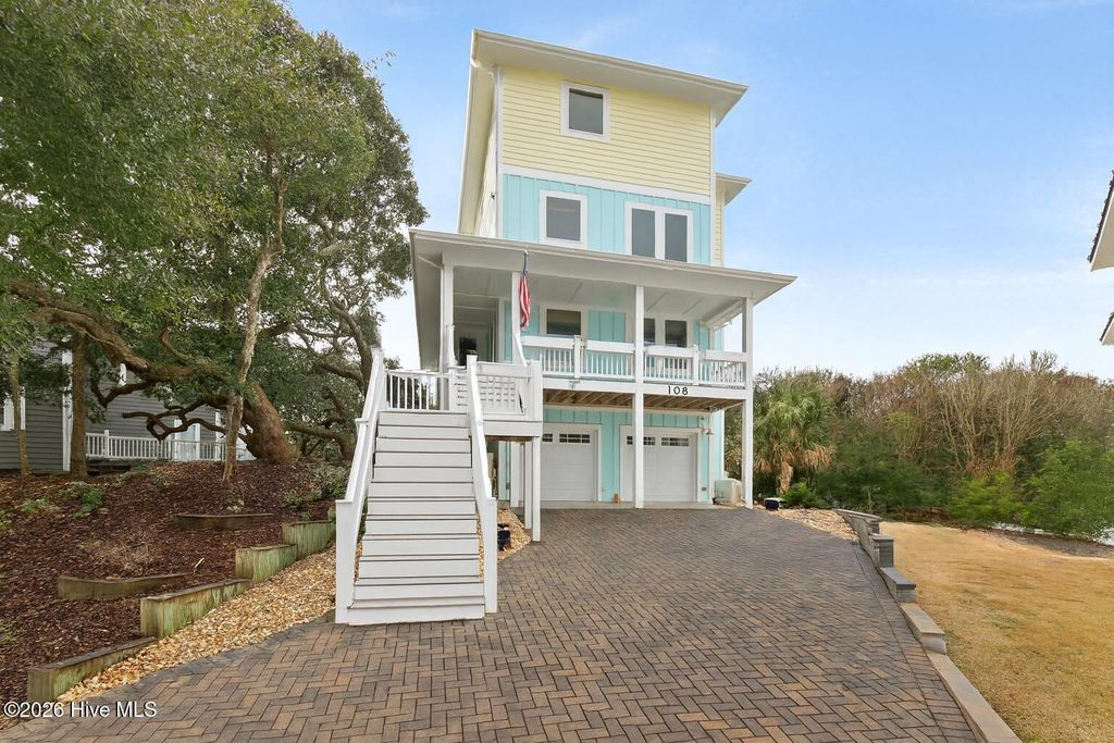 Photo of 108 Sea Urchin Court, Surf City, NC 28445 (MLS # 100552984)