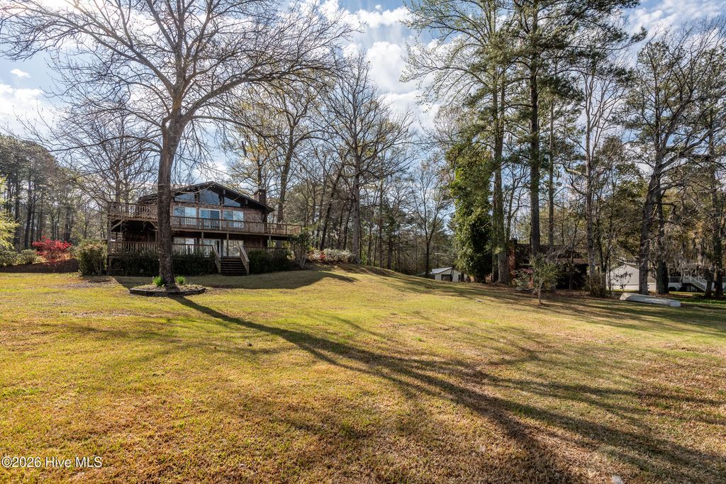 Photo of 334 Creekwood Lane, Blounts Creek, NC 27814 (MLS # 100563702)