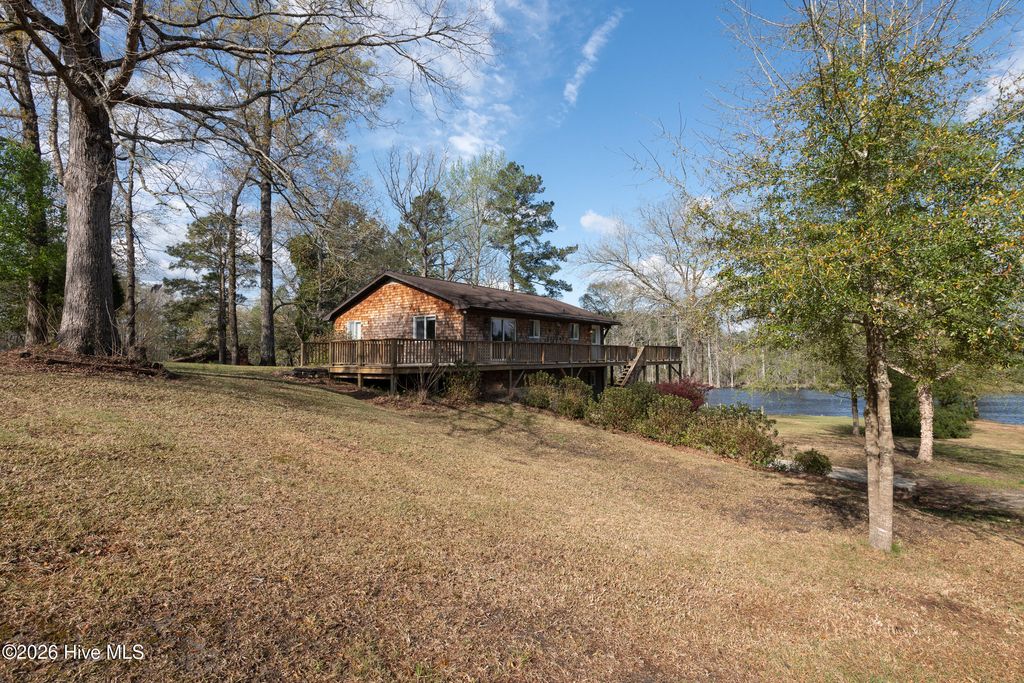 Photo of 334 Creekwood Lane, Blounts Creek, NC 27814 (MLS # 100563702)