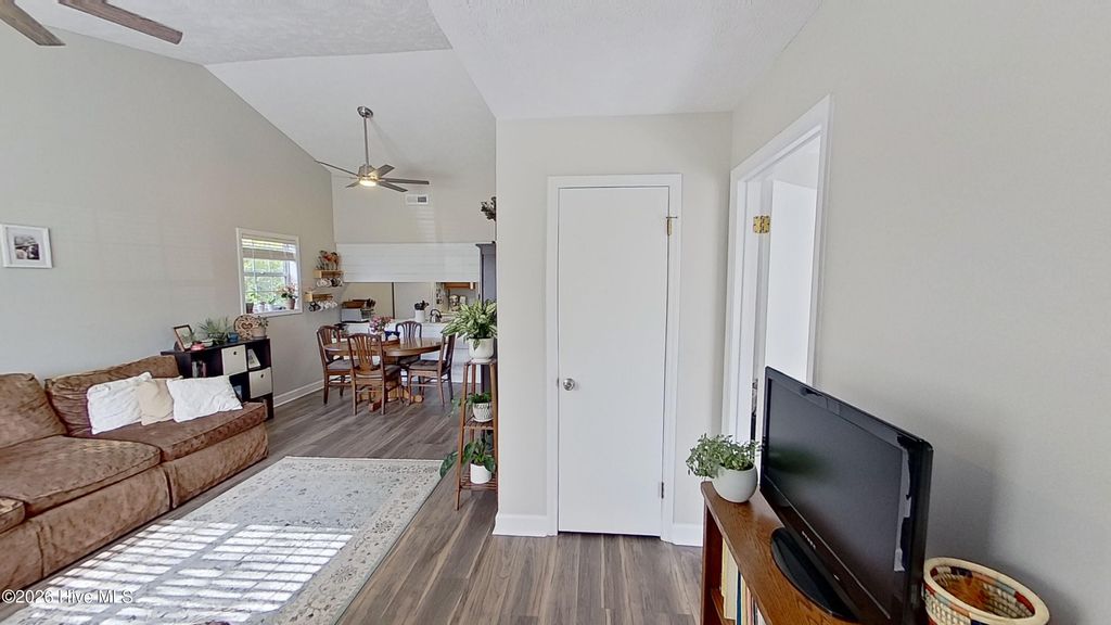 Photo of 4010 Hounds Chase Drive, Wilmington, NC 28409 (MLS # 100573963)