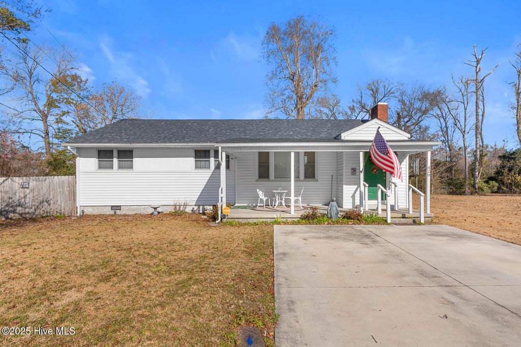 Photo of 429 Nelson Court, Jacksonville, NC 28540 (MLS # 100545994)