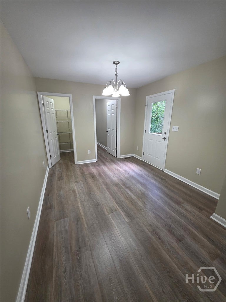 475 Somerset Drive