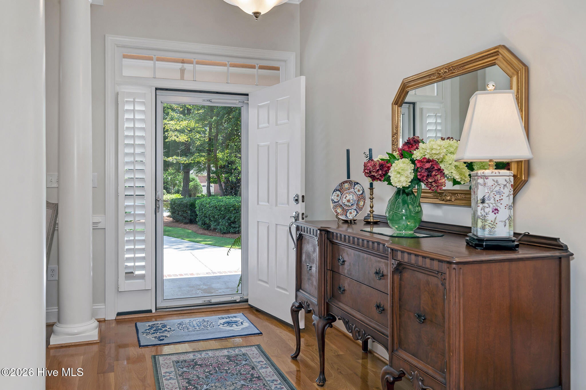 190 W Winding Way