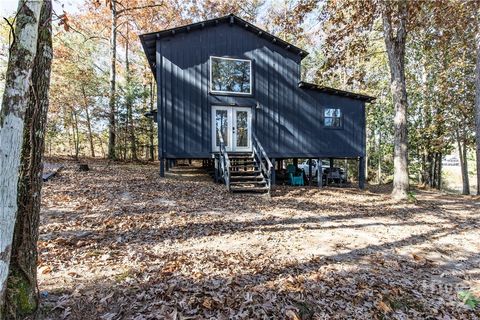 Homes For Sale - 2286 Carter Bight Landing Road<br/> Appling County, Surrency, GA 31563