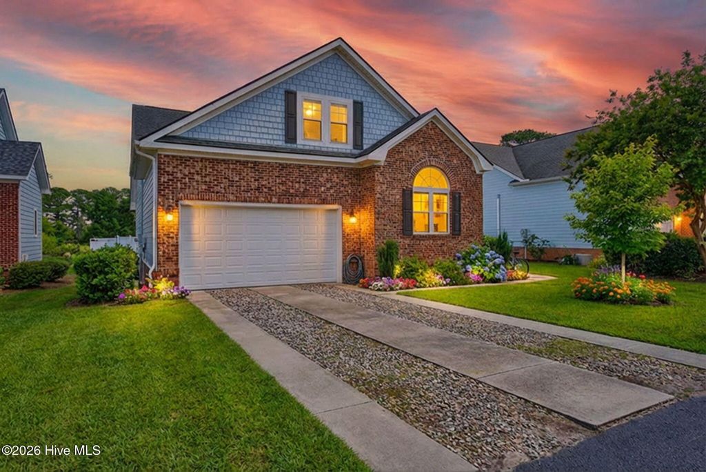 Photo of 5086 Glen Cove Drive SE, Southport, NC 28461 (MLS # 100558158)