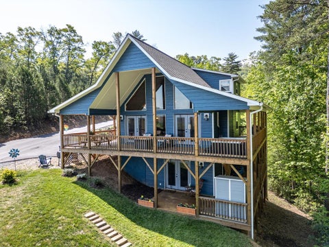 Homes For Sale - 604 Point Overlook Trail<br/> Murphy, NC 28906