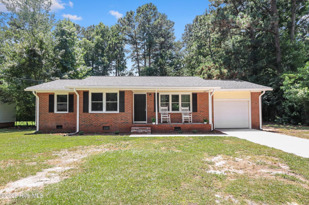 Photo of 500 Lakewood Drive, Jacksonville, NC 28546 (MLS # 100582088)