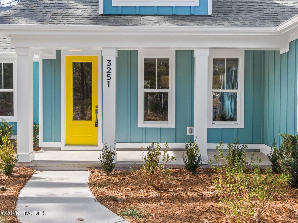 Photo of 3251 Island Drive SE, Bolivia, NC 28422 (MLS # 100554265)