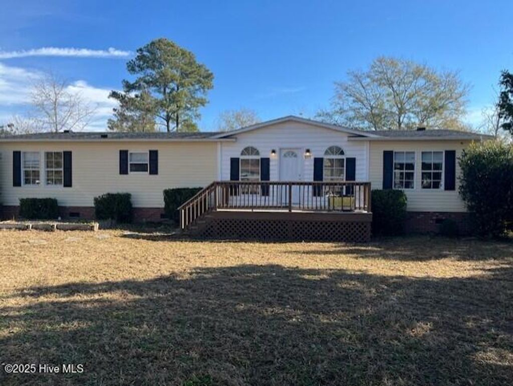 Photo of 229 Pineview Road, Richlands, NC 28574 (MLS # 100544671)