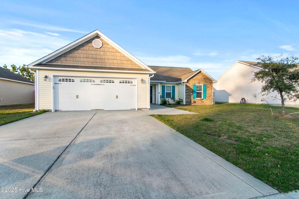 Photo of 752 Radiant Drive, Jacksonville, NC 28546 (MLS # 100571514)