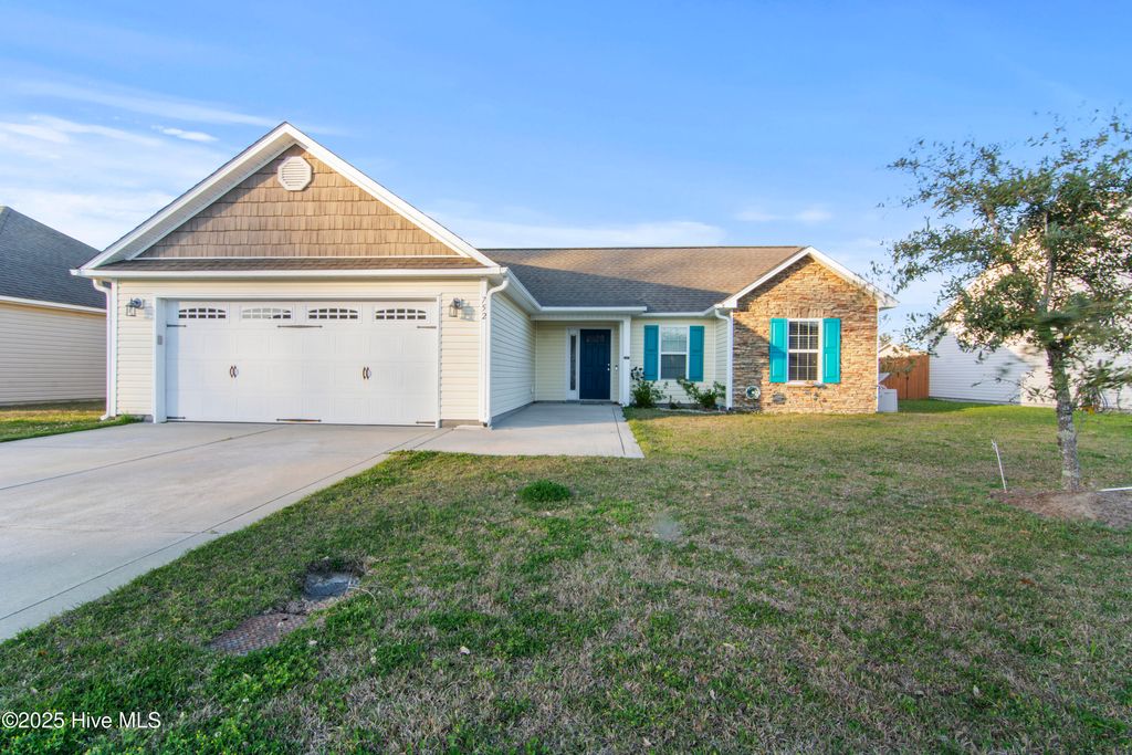 Photo of 752 Radiant Drive, Jacksonville, NC 28546 (MLS # 100571514)