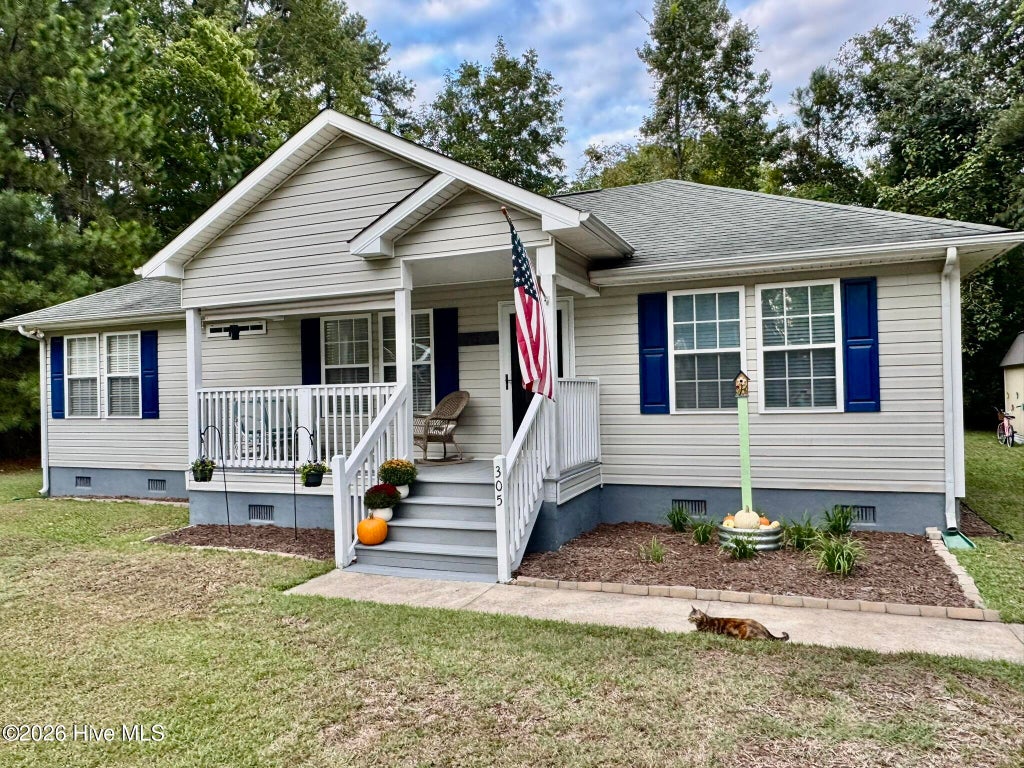 Photo of 305 Klamath Trail, Edenton, NC 27932 (MLS # 100607175)