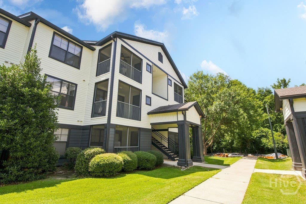 Photo of 211 N Avenue AVE #1233, Athens, GA 30602 (MLS # CL362639)
