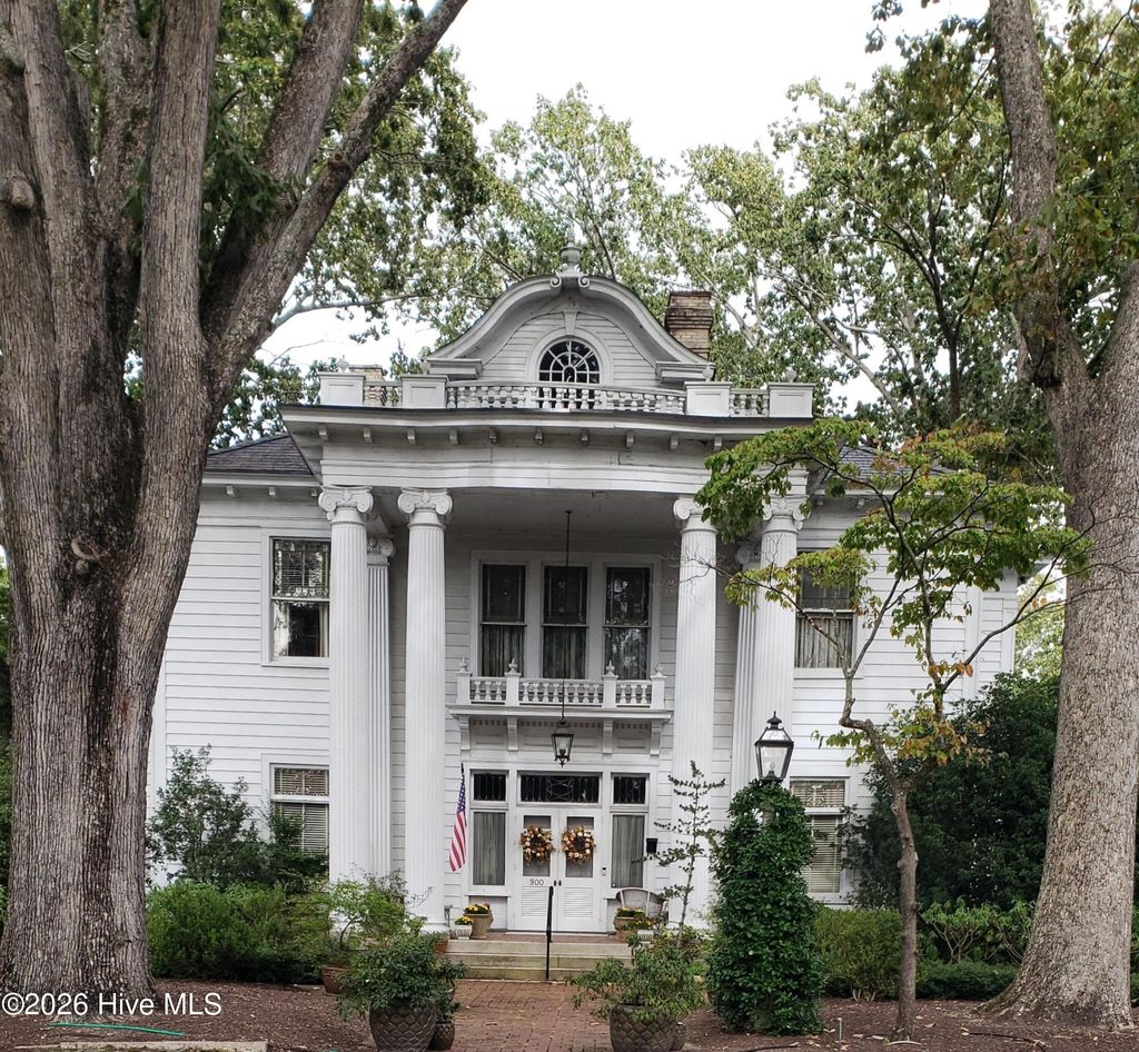 Photo of 900 Nash Street N, Wilson, NC 27893 (MLS # 100516204)