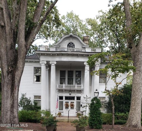 Homes For Sale - 900 Nash Street<br/> Wilson, NC 27893