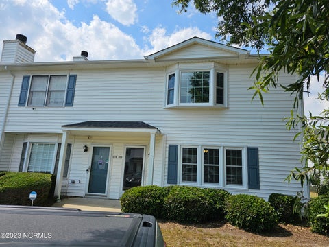 Townhouse For Rent - 3811 Sterling Pointe Drive #X-10<br/> Pitt County, Winterville, NC 28590
