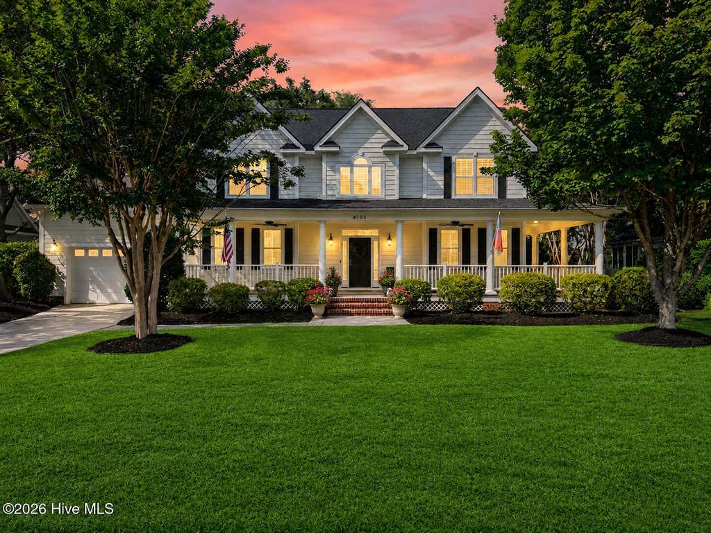Photo of 6122 River Sound Circle, Southport, NC 28461 (MLS # 100580924)