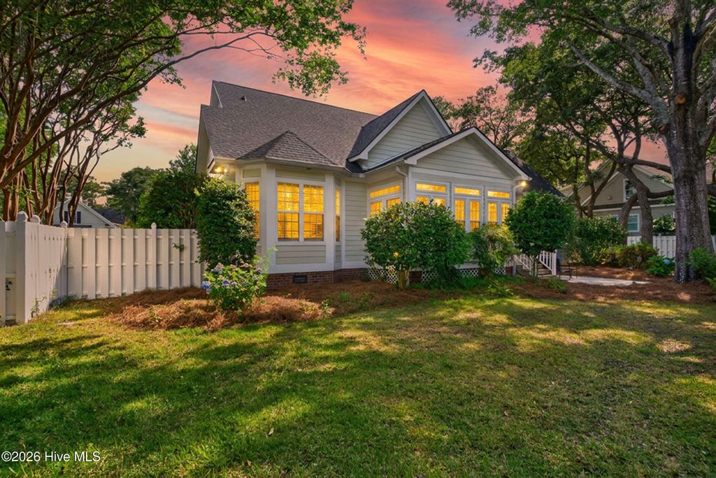 Photo of 6122 River Sound Circle, Southport, NC 28461 (MLS # 100580924)