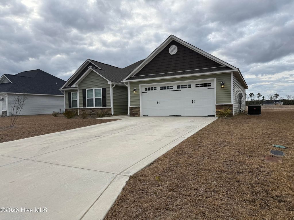 Photo of 911 Uplands Lane, Jacksonville, NC 28546 (MLS # 100555779)
