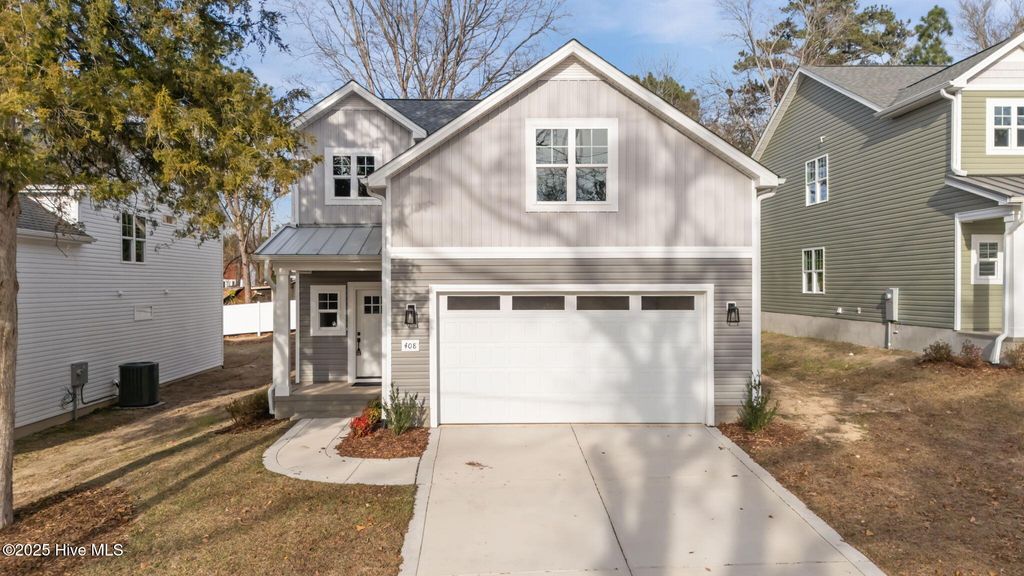 Photo of 408 Summit Street, Aberdeen, NC 28315 (MLS # 100544098)