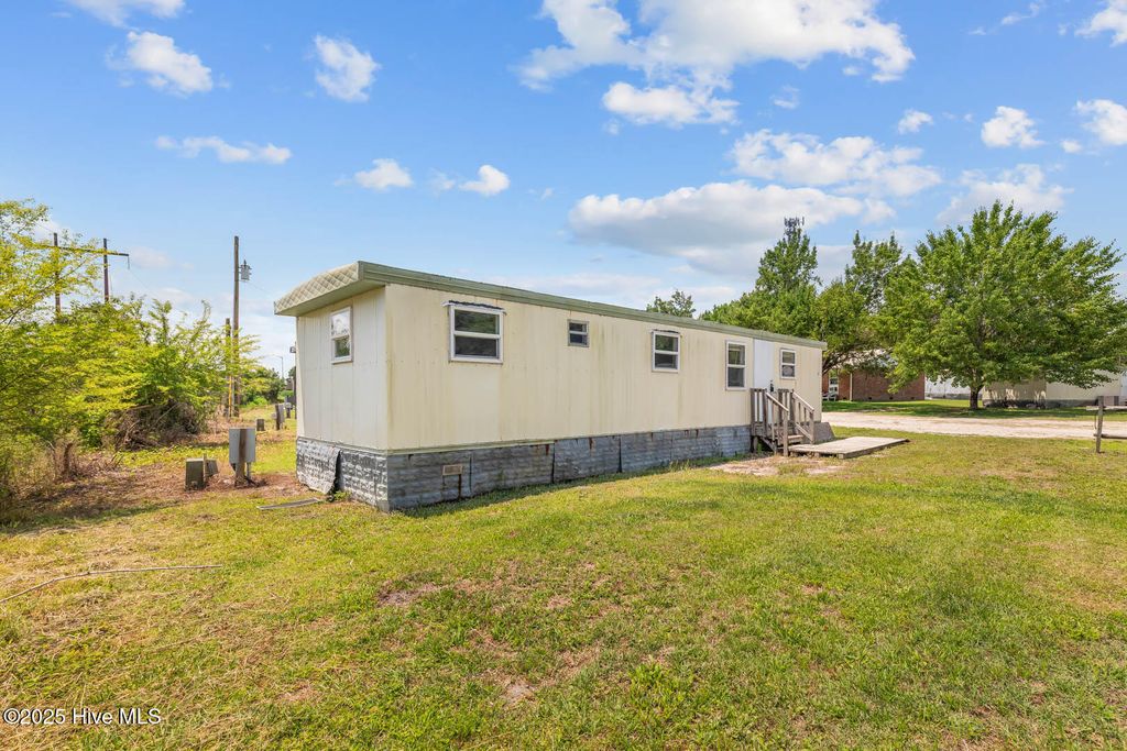 Photo of 1134 Old Maplehurst Road #N, Jacksonville, NC 28540 (MLS # 100557844)