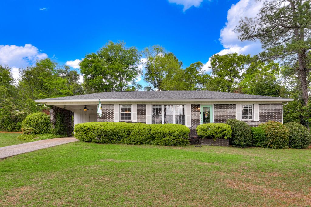 Photo of 1625 Winter Street, Augusta, GA 30904 (MLS # 555189)