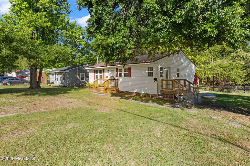 Photo of 209 Dewitt Street, Jacksonville, NC 28540 (MLS # 100569142)