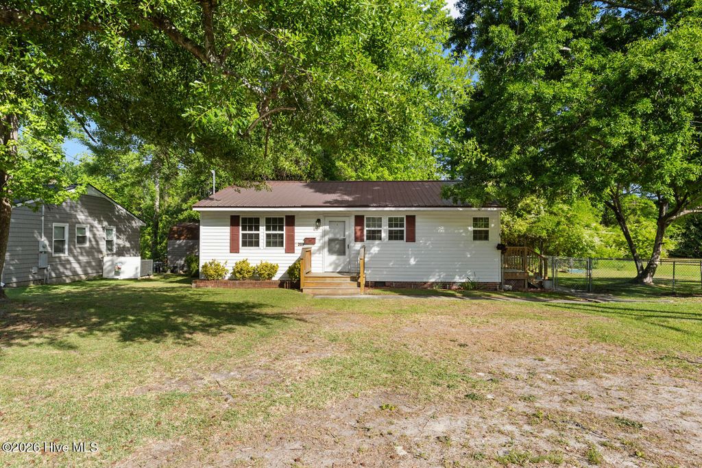 Photo of 209 Dewitt Street, Jacksonville, NC 28540 (MLS # 100569142)