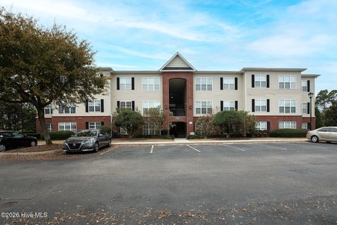 Photo of 2808 Bloomfield Lane #Unit 305, Wilmington, NC 28412 (MLS # 100560477)