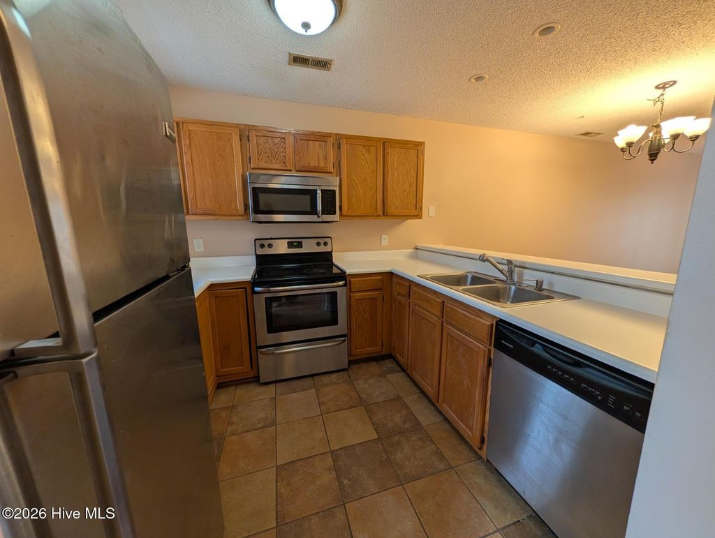 Photo of 5107 Lamppost Circle, Wilmington, NC 28403 (MLS # 100546325)