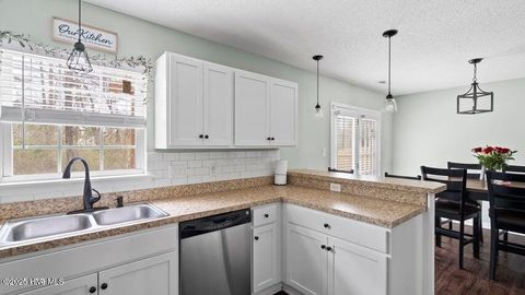 Tiny photo for 129 Suffolk Circle, Jacksonville, NC 28546 (MLS # 100545055)