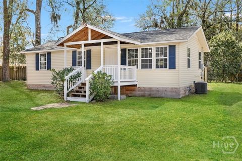 Homes For Sale - 404 S Maple Street<br/> Springfield, GA 31329