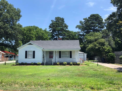 Photo of 506 Raleigh Road, Clinton, NC 28328 (MLS # 100601134)