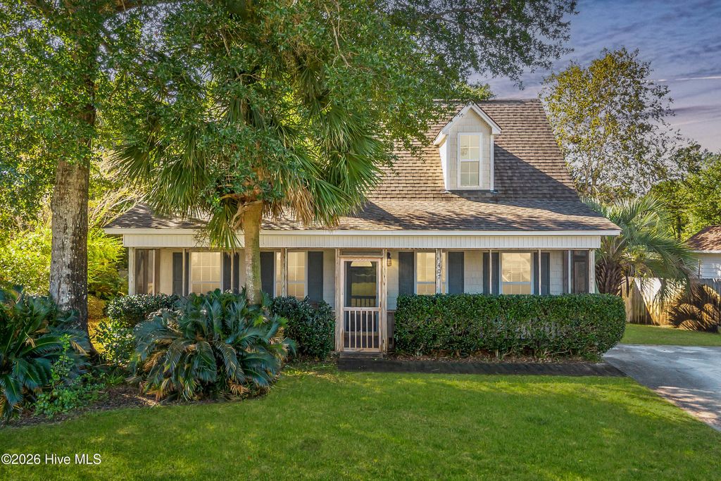 Photo of 407 Donzi Court, Carolina Beach, NC 28428 (MLS # 100536584)