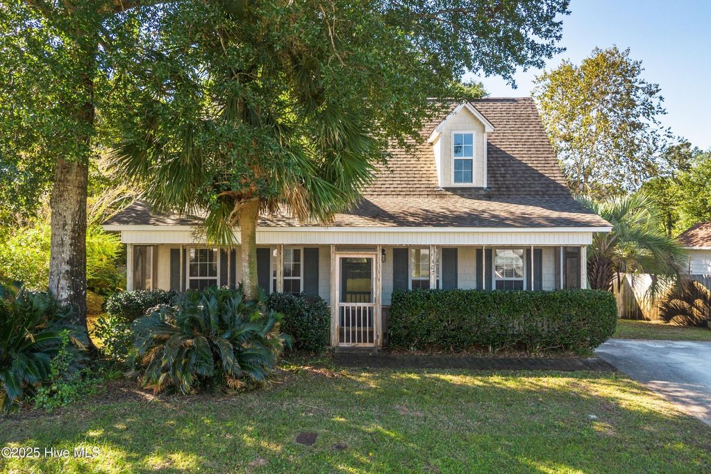 Photo of 407 Donzi Court, Carolina Beach, NC 28428 (MLS # 100536584)